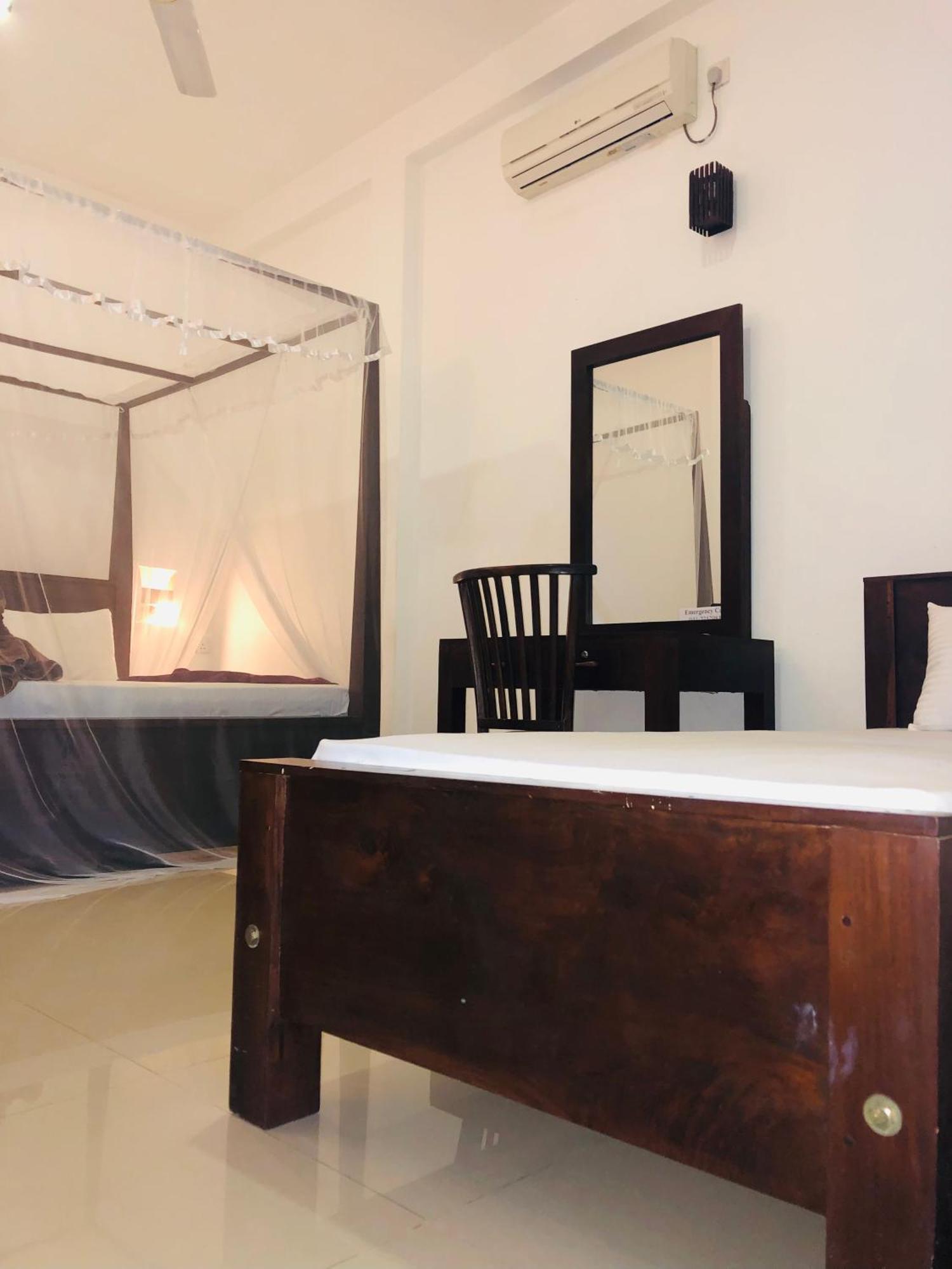 Tinara River Inn, Weligama Exterior foto